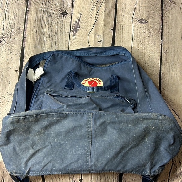 Fjallraven Kanken Blue Backpack - Picture 10 of 11